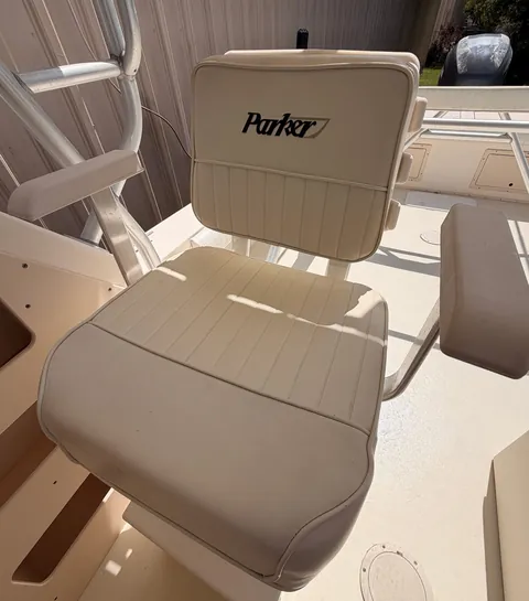 2004 Parker 2510 Walkaround — Coastal Boat Pros, Little River SC