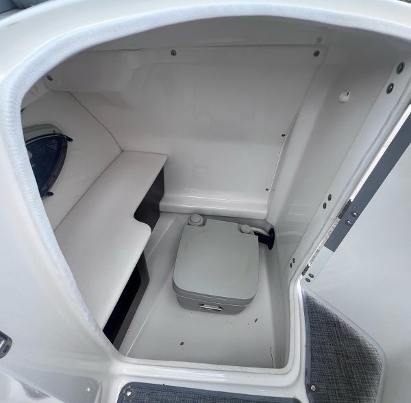 Coastal Boat Pros, Little River, SC, Pre-Owned Boats, 2015 Chaparral 224 Sunesta