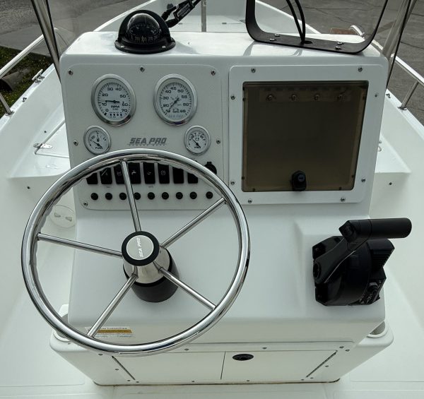 Coastal Boat Pros, Little River, SC, Pre-Owned Boats, 2003 Sea Pro SV 2100