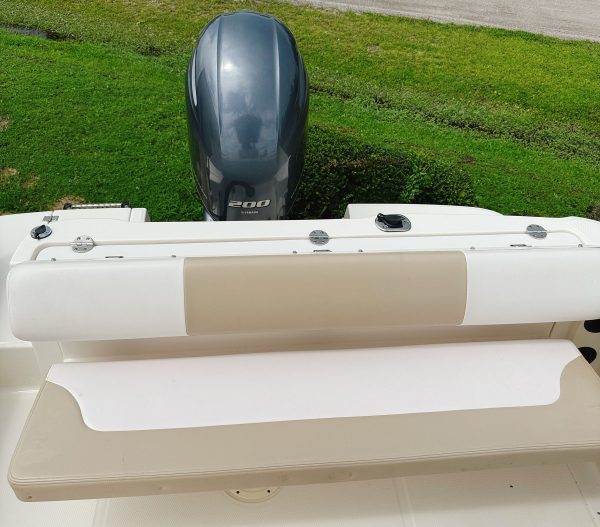 Coastal Boat Pros, Little River, SC, Pre-Owned Boats, 2016 Robalo 222