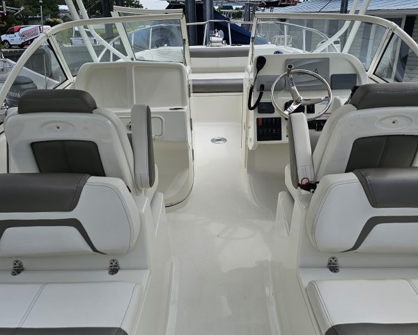 Coastal Boat Pros, Little River, SC, Pre-Owned Boats, 2018 WorldCat 255 DC