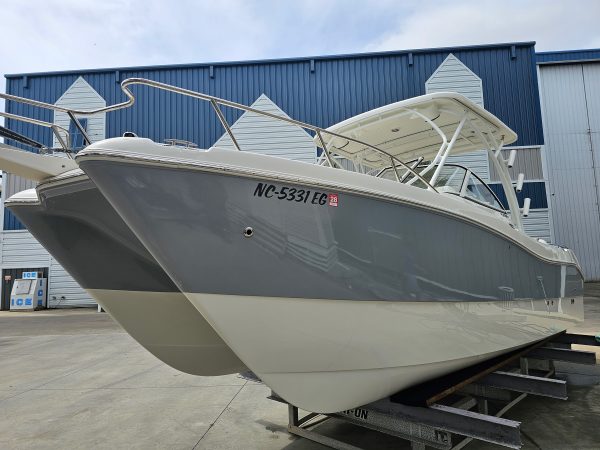 Coastal Boat Pros, Little River, SC, Pre-Owned Boats, 2018 WorldCat 255 DC