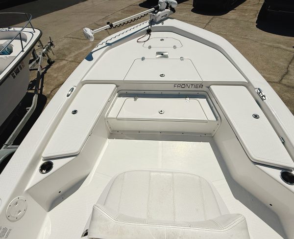 Coastal Boat Pros, Little River, SC, Pre-Owned Boats, 2015 Frontier 2104