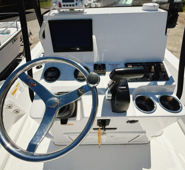 Coastal Boat Pros, Little River, SC, Pre-Owned Boats, 2015 Frontier 2104