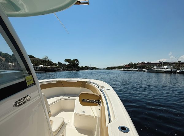 Coastal Boat Pros, Little River, SC, Pre-Owned Boats, 2019 Pioneer 266 Pelagic