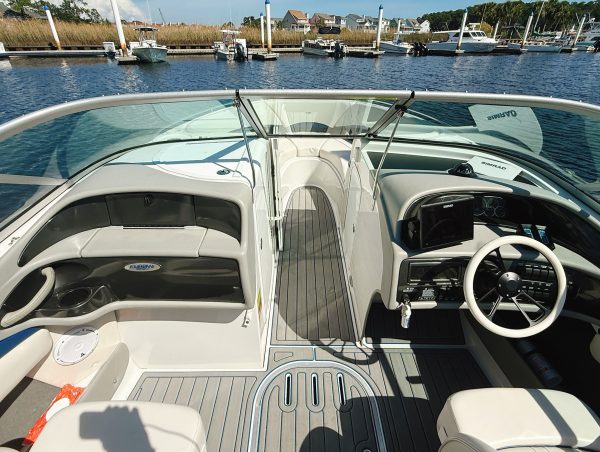Coastal Boat Pros, Little River, SC, Pre-Owned Boats, 2000 Four Winns 260 Horizon