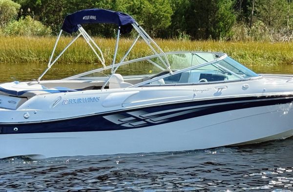 Coastal Boat Pros, Little River, SC, Pre-Owned Boats, 2000 Four Winns 260 Horizon