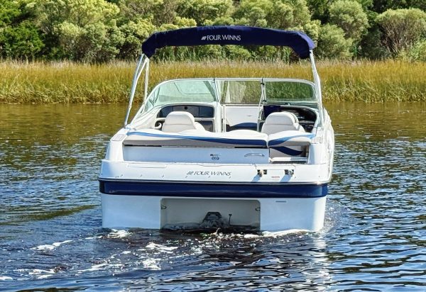 Coastal Boat Pros, Little River, SC, Pre-Owned Boats, 2000 Four Winns 260 Horizon